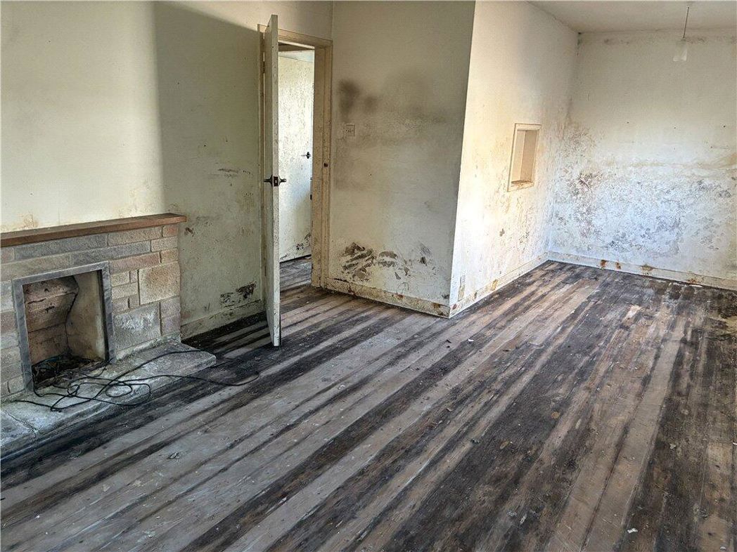 Property image 2 of 6