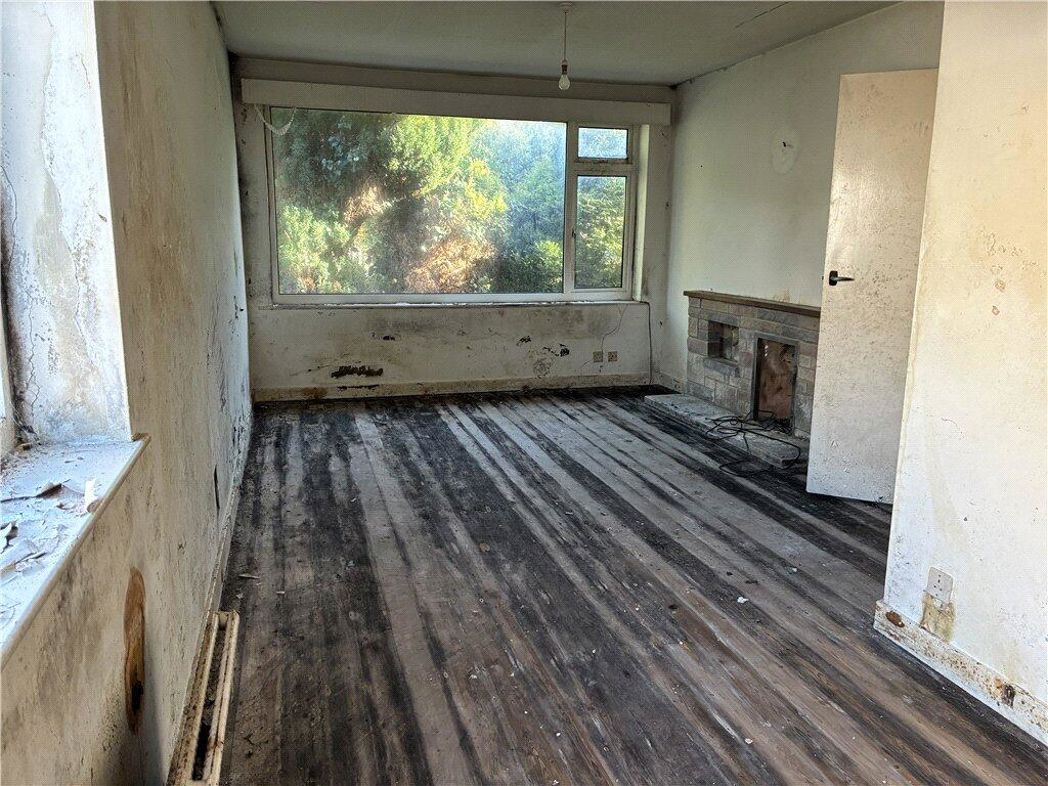 Property image 3 of 6