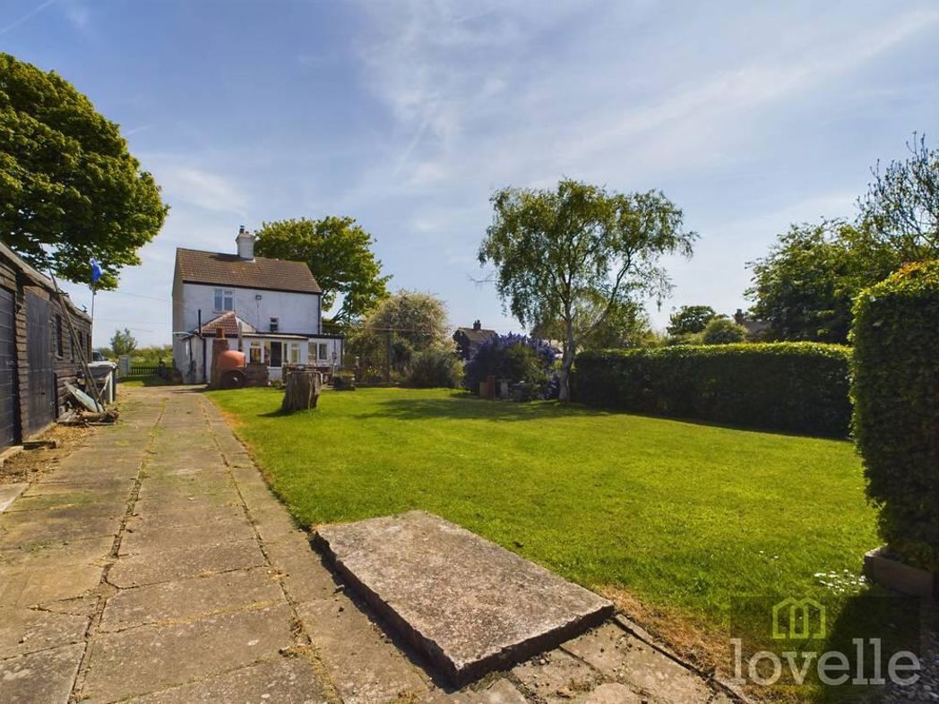 Property image 3 of 17