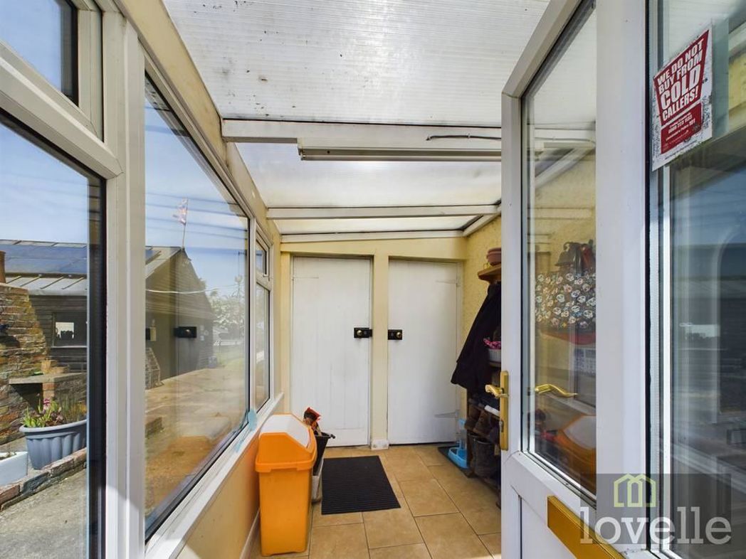 Property image 6 of 17