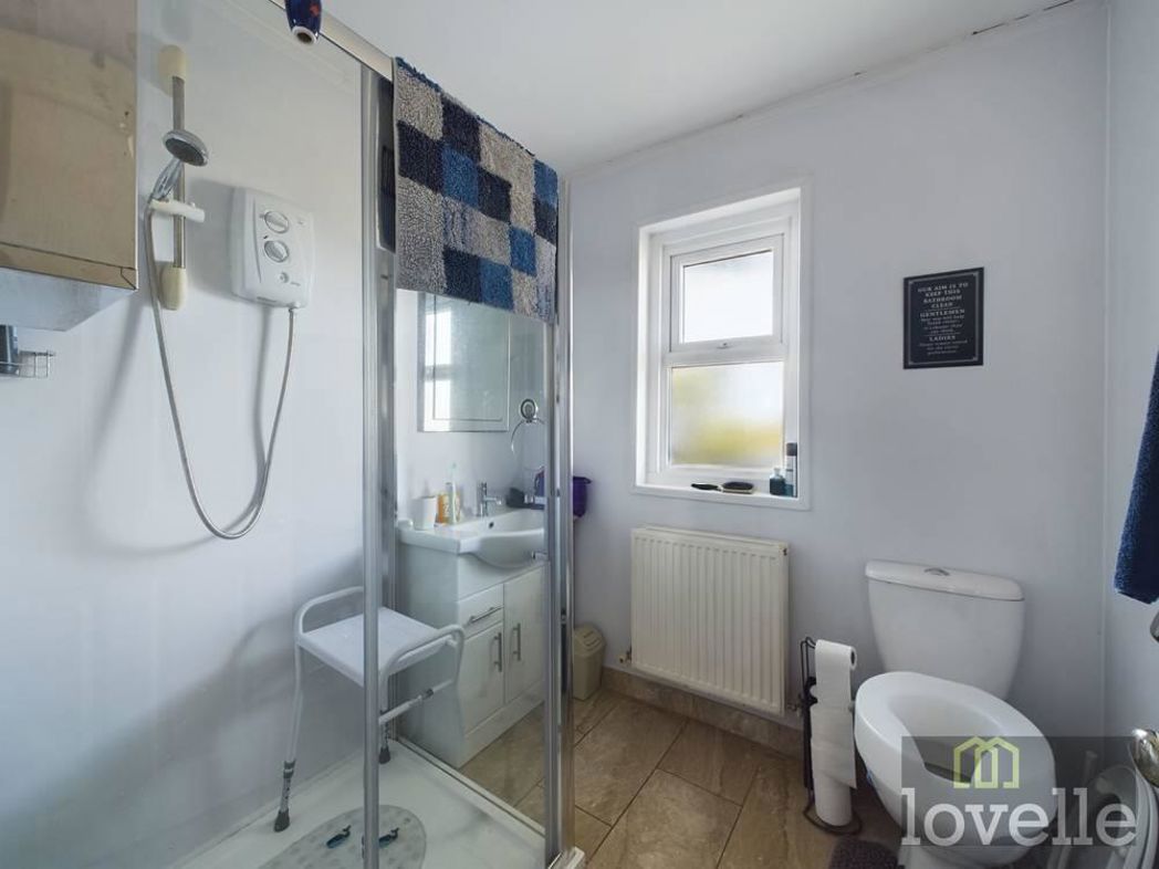 Property image 7 of 17