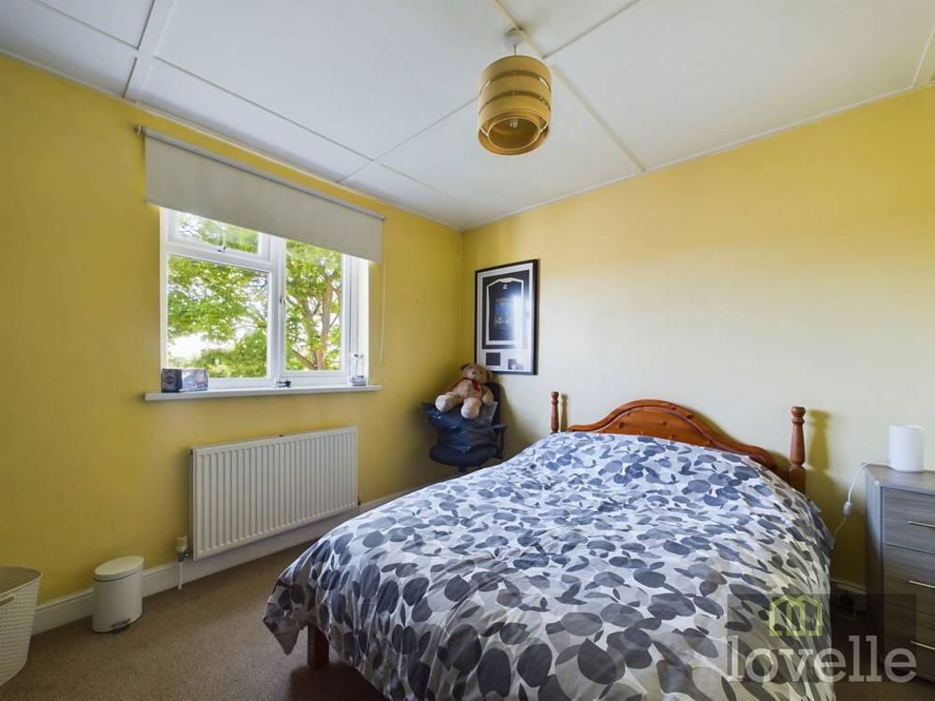 Property image 9 of 17