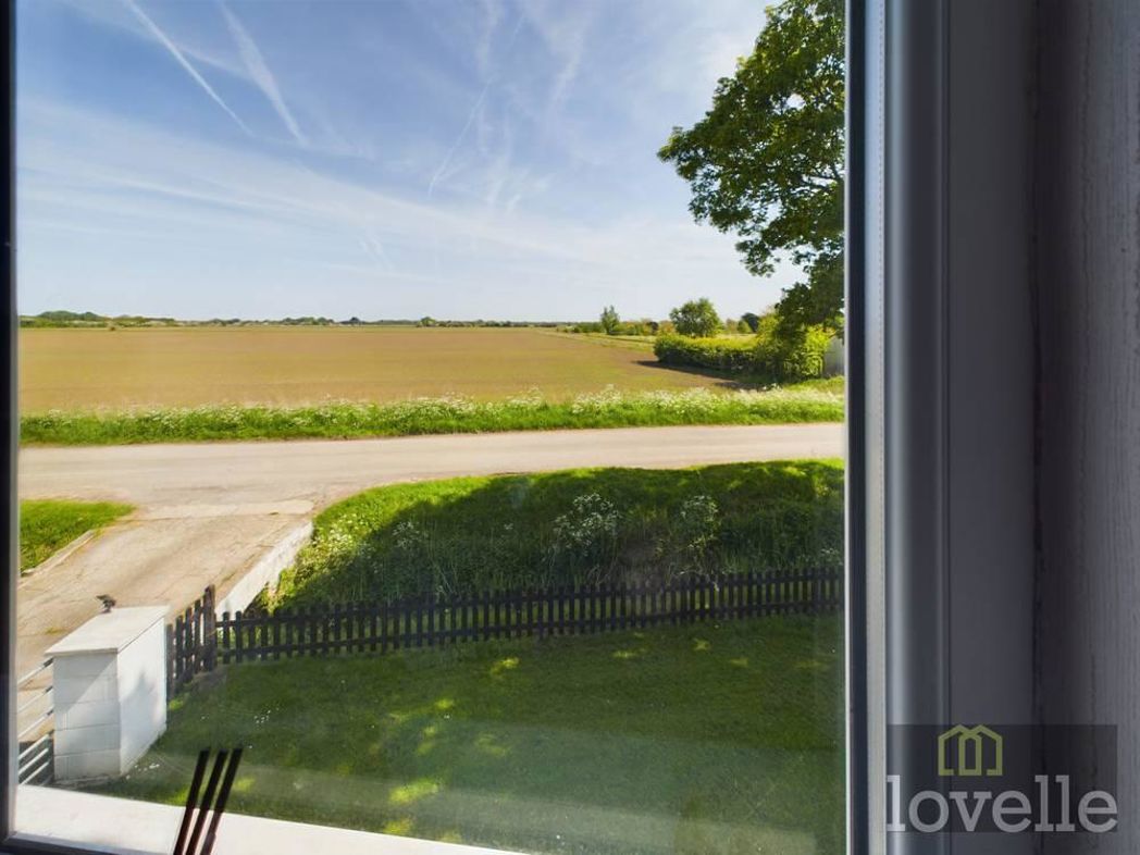 Property image 12 of 17