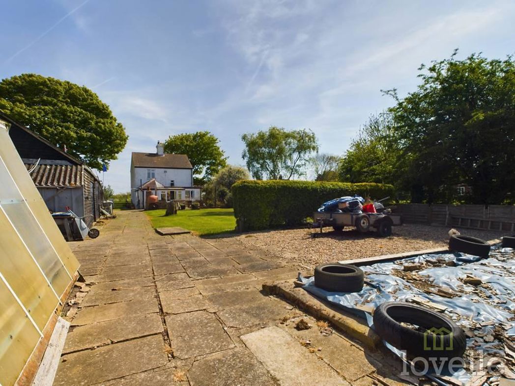 Property image 13 of 17