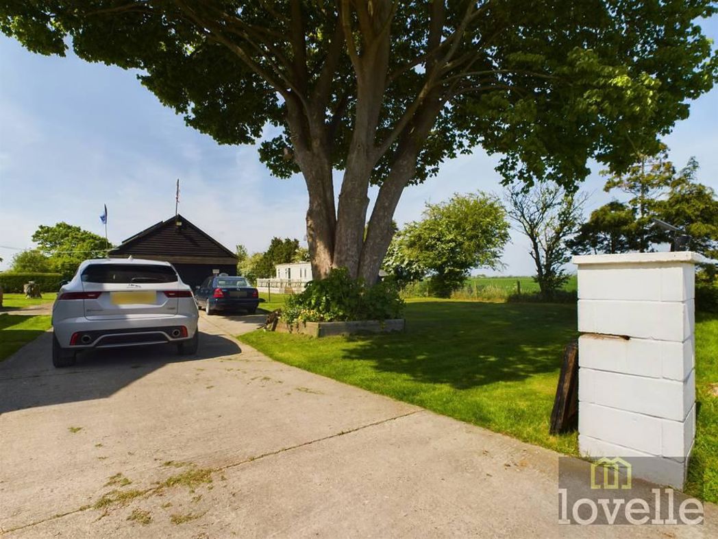 Property image 14 of 17
