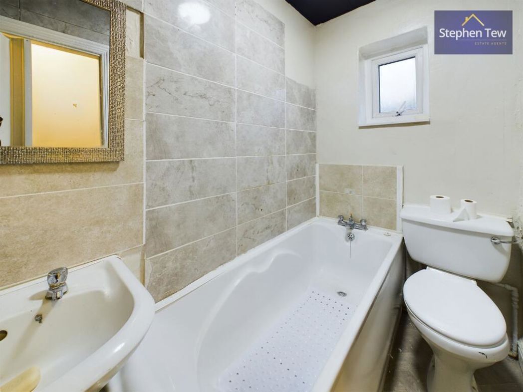 Property image 8 of 18
