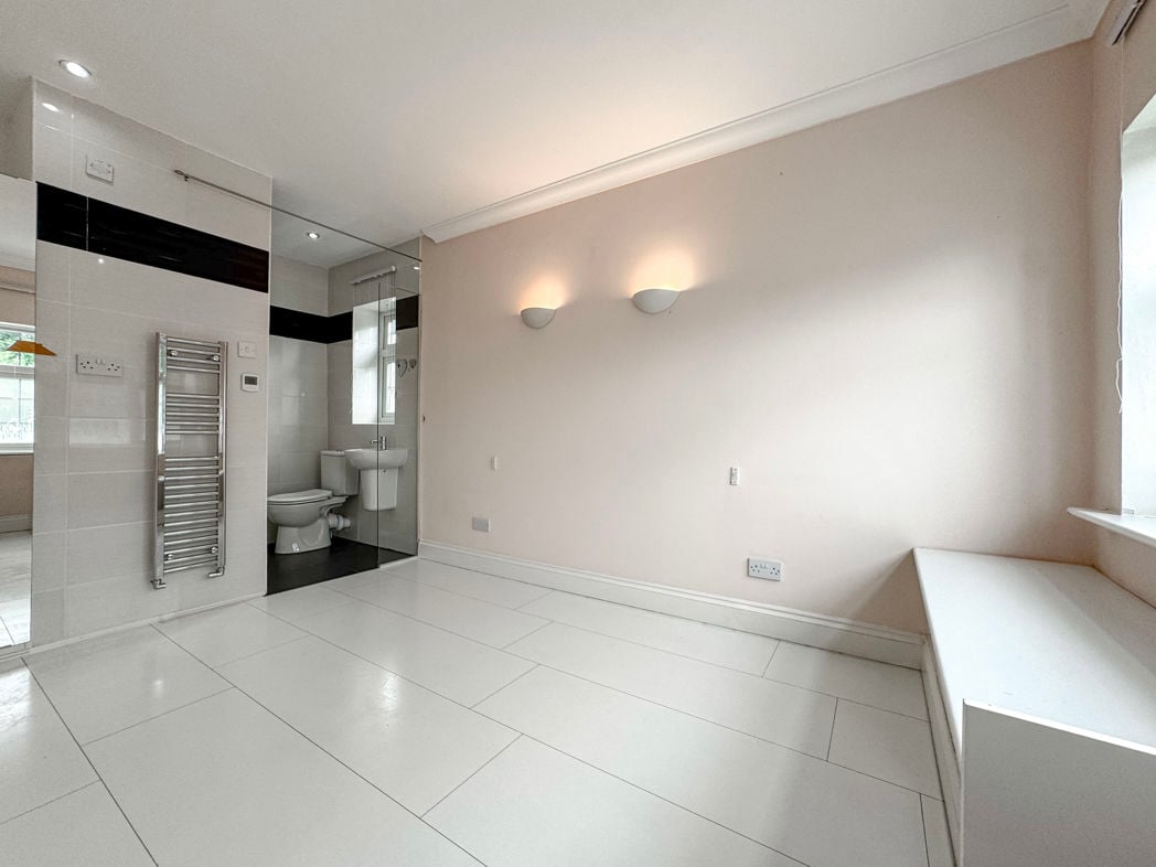 Property image 15 of 22