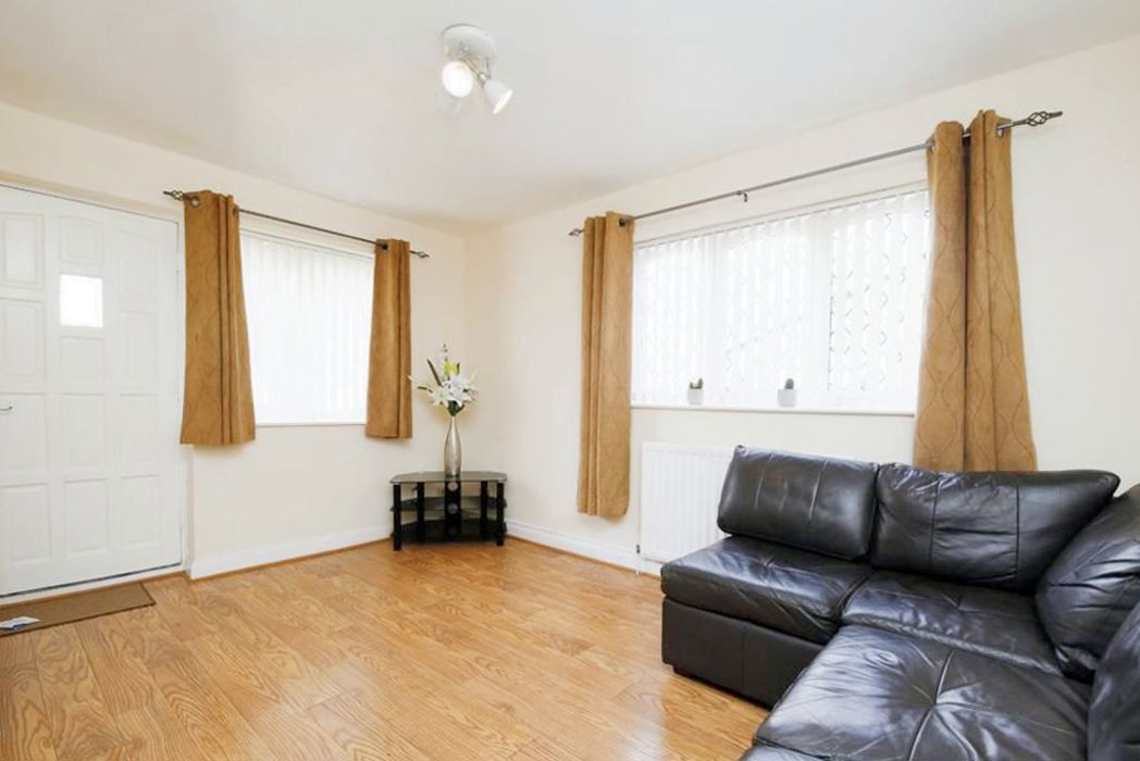 Property image 4 of 8