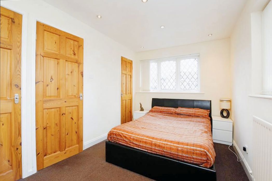 Property image 7 of 8