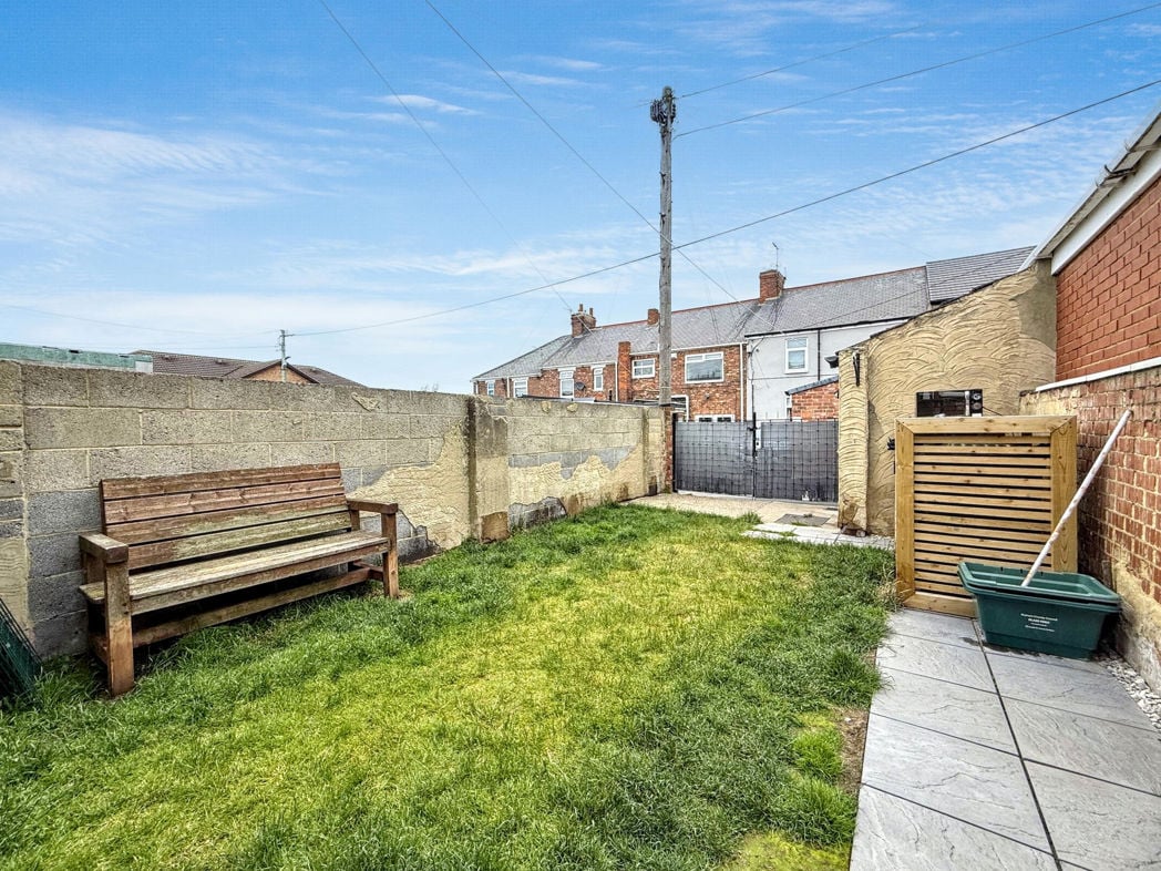 Property image 8 of 9