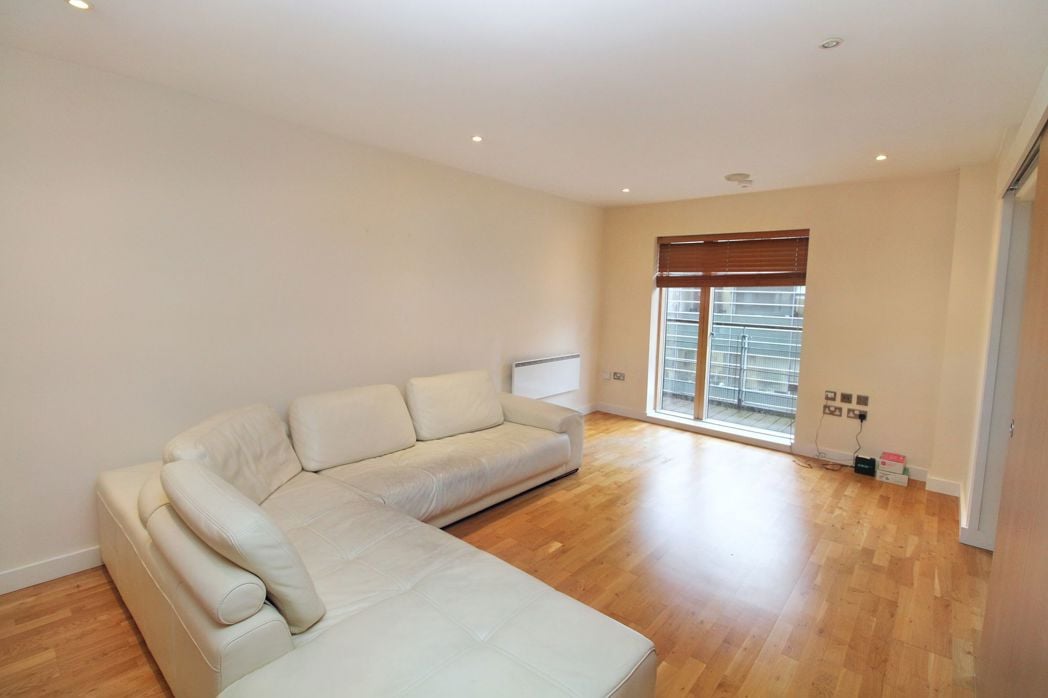 Property image 2 of 8