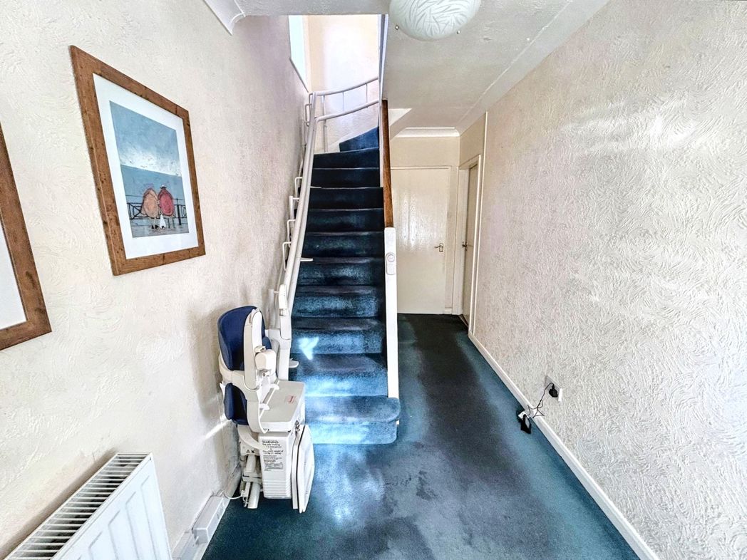 Property image 6 of 17