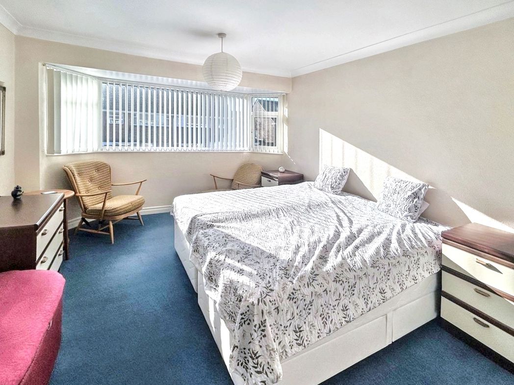 Property image 14 of 17