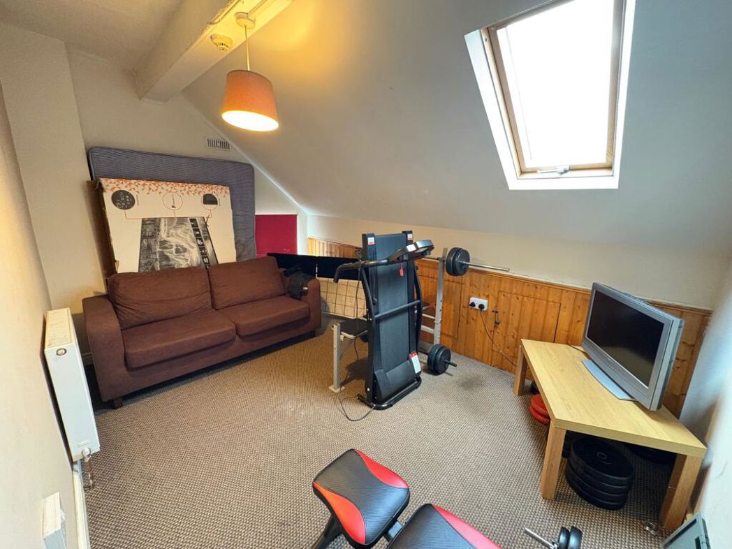 Property image 7 of 18