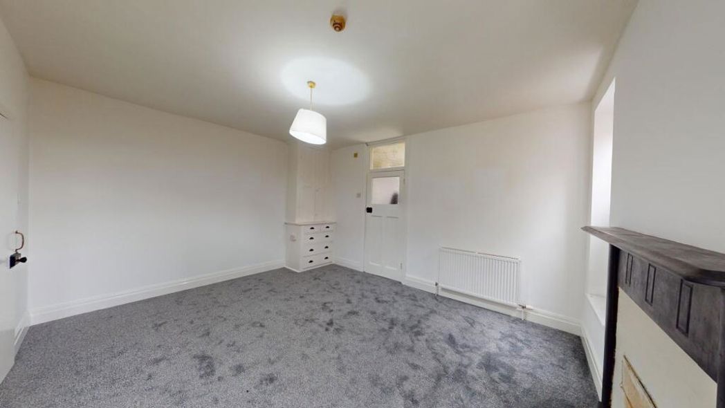 Property image 4 of 18