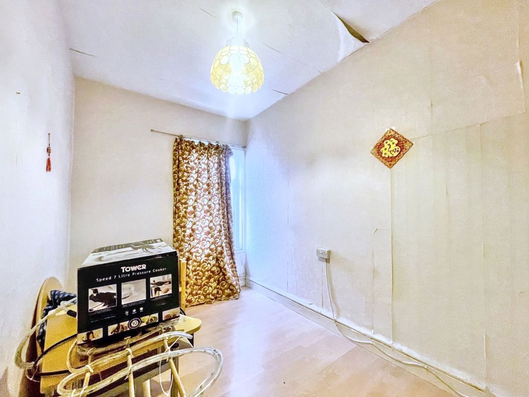 Property image 12 of 14