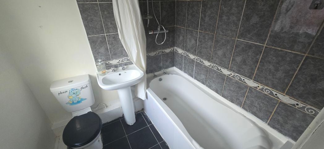 Property image 7 of 18