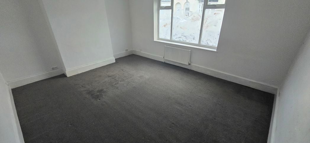 Property image 6 of 18