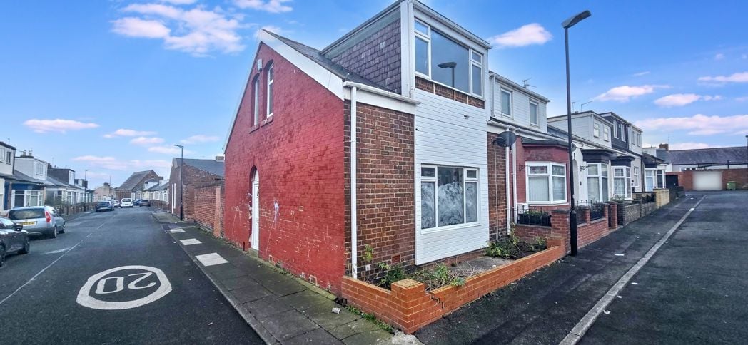 Property image 1 of 18