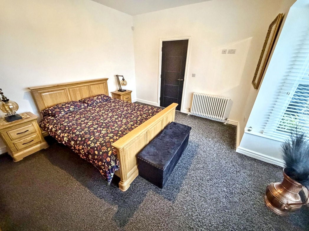Property image 16 of 32