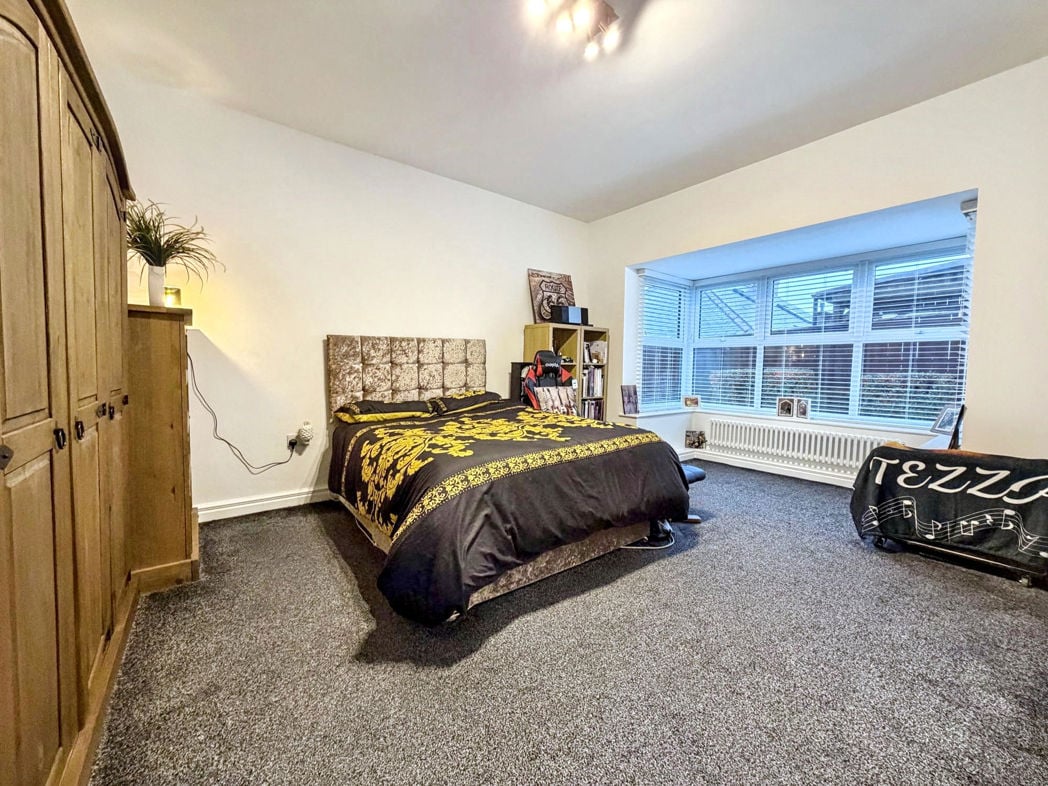Property image 19 of 32