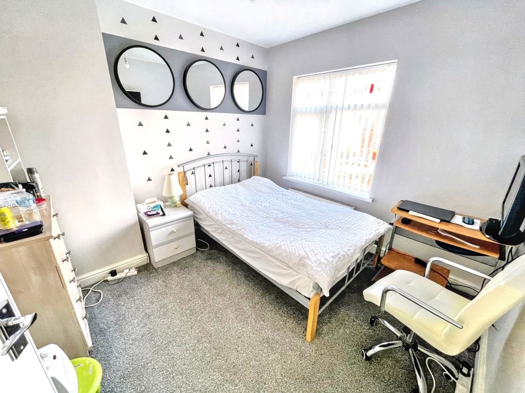 Property image 6 of 8