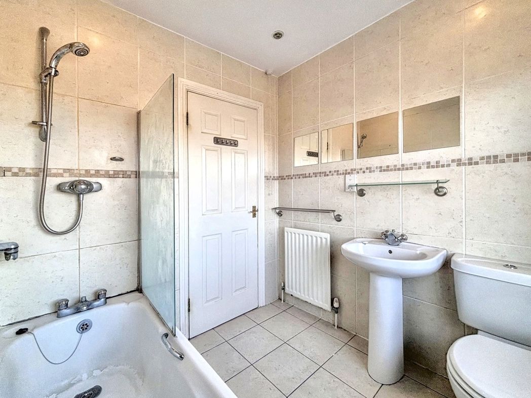 Property image 18 of 20