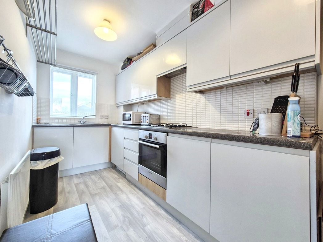 Property image 8 of 19