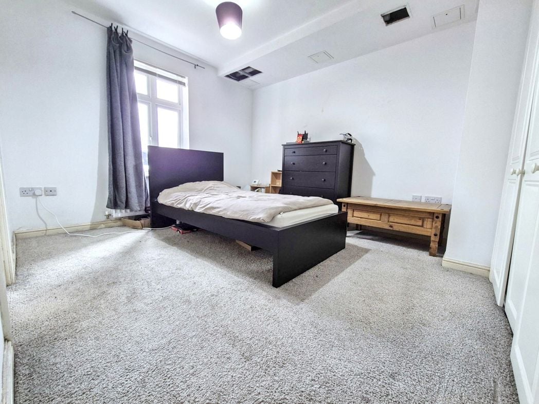 Property image 9 of 19