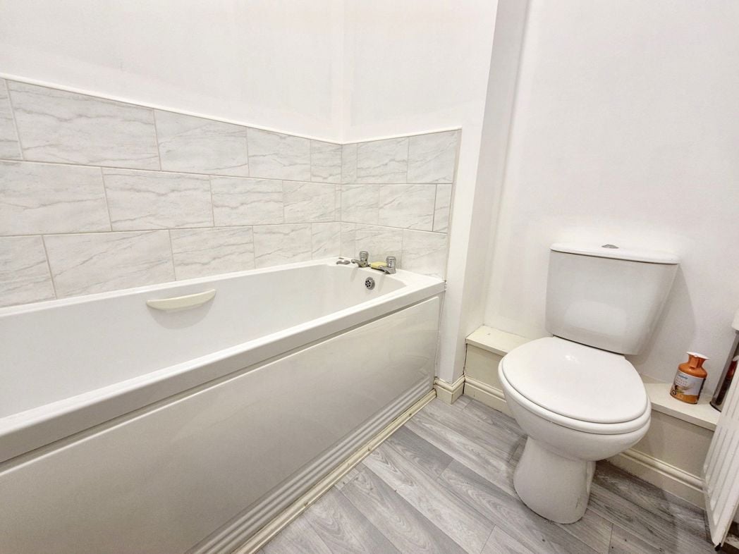 Property image 14 of 19