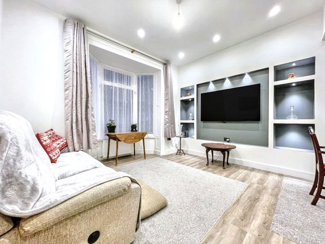 Property image 3 of 14