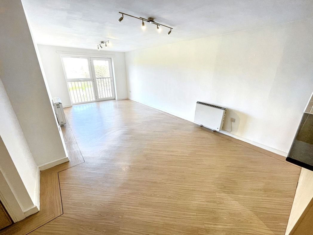 Property image 4 of 9