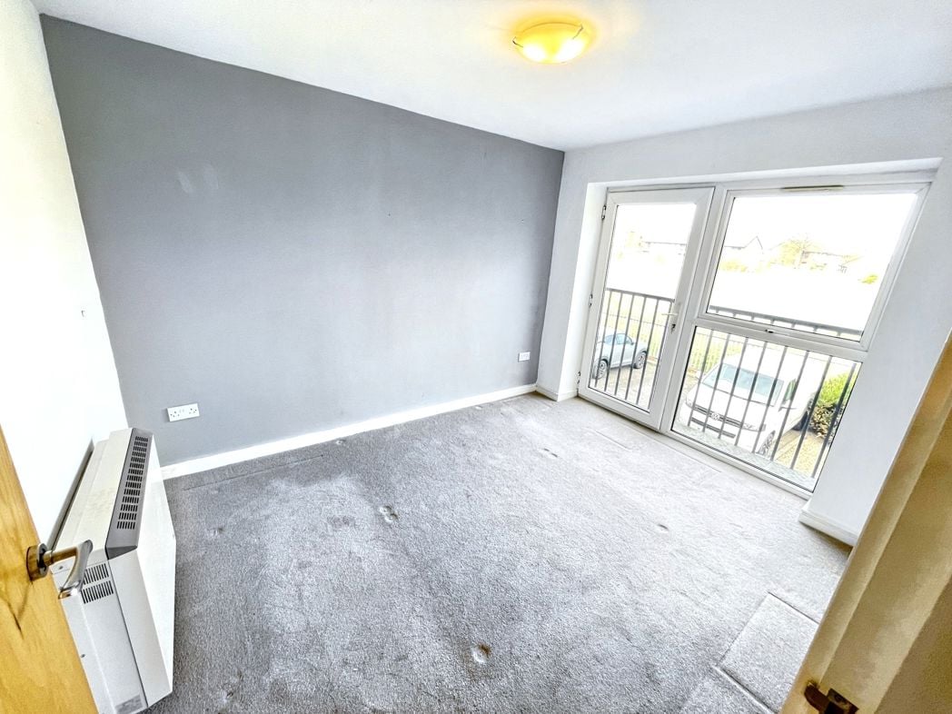 Property image 7 of 9