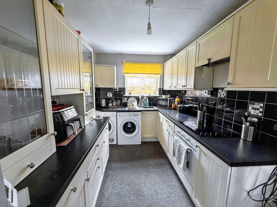 Property image 3 of 7
