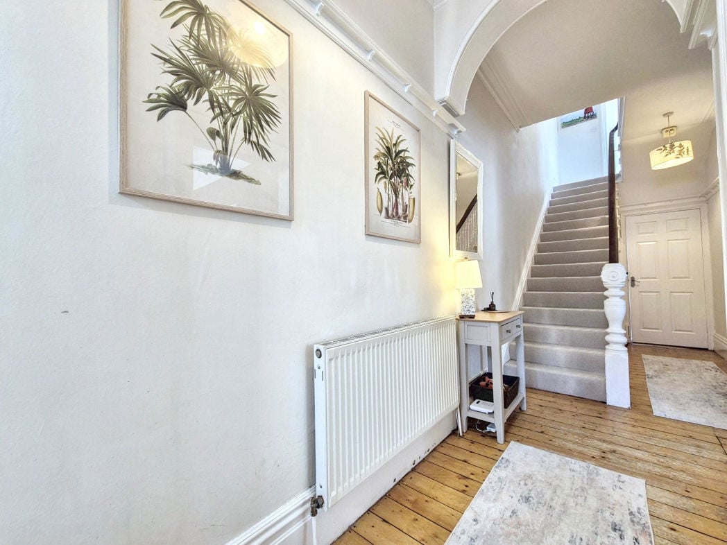 Property image 5 of 33