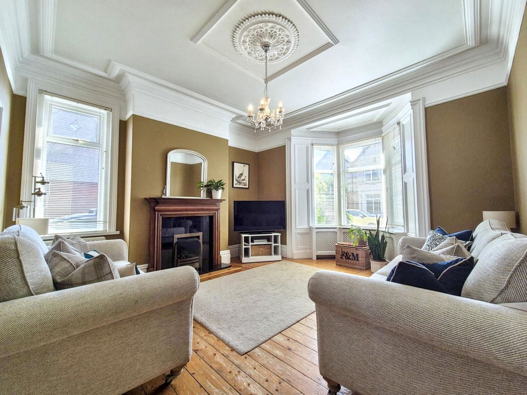 Property image 2 of 33