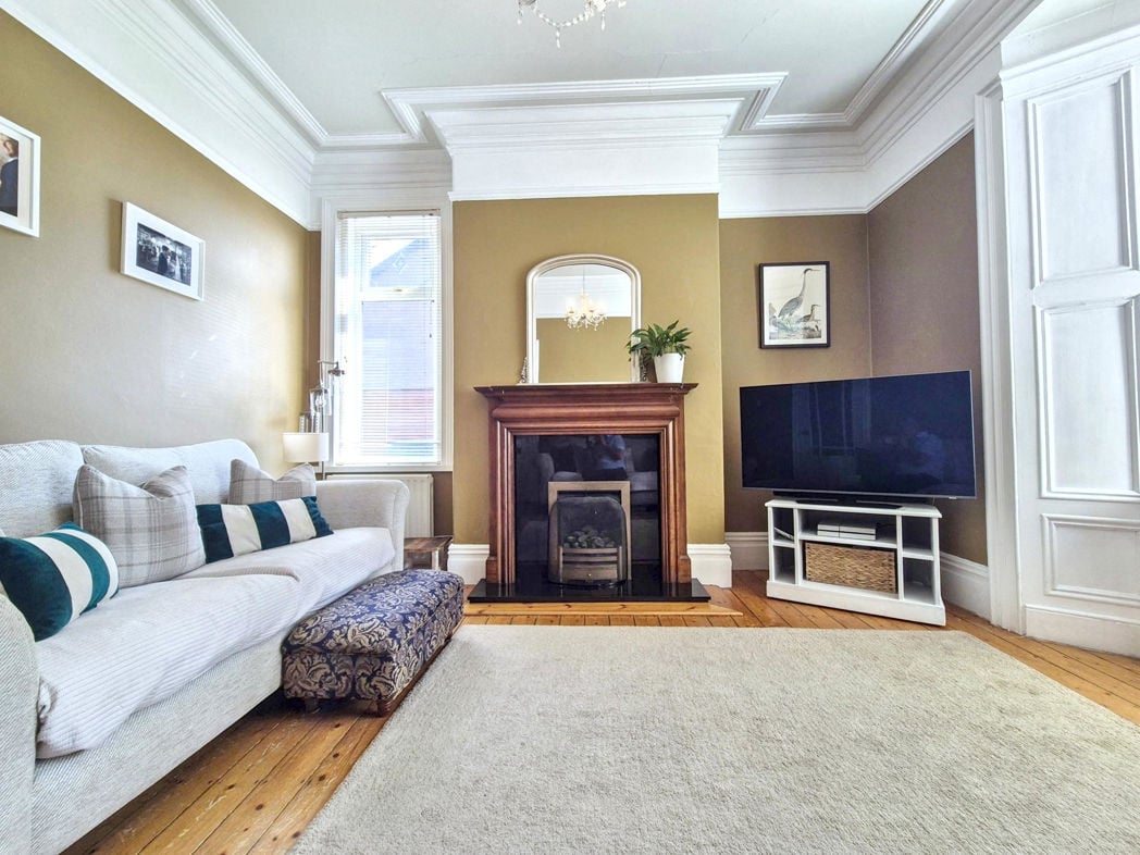 Property image 9 of 33