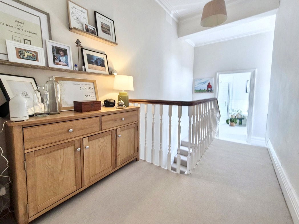 Property image 18 of 33