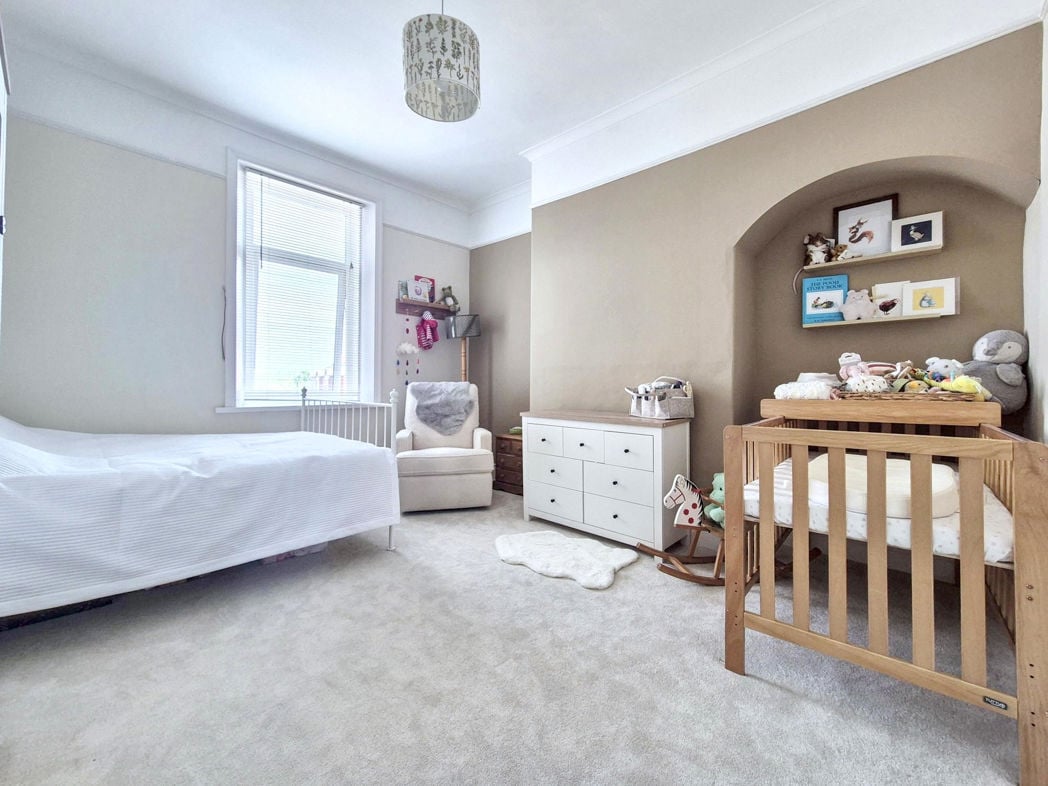 Property image 22 of 33