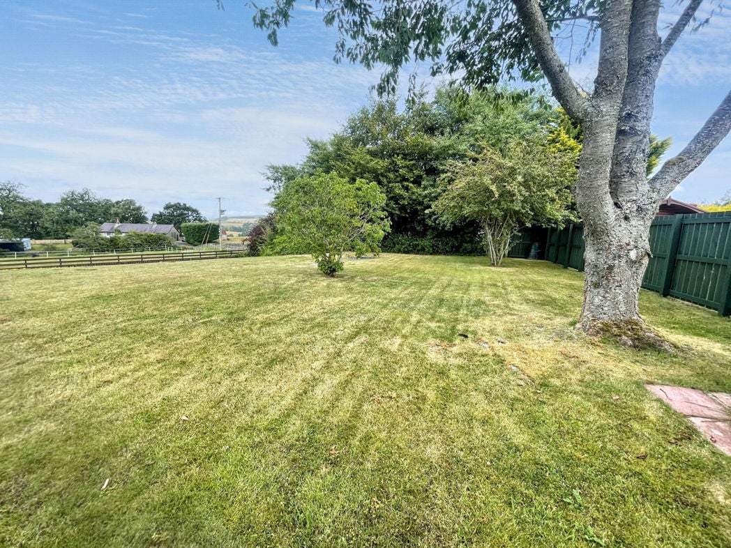 Property image 25 of 29