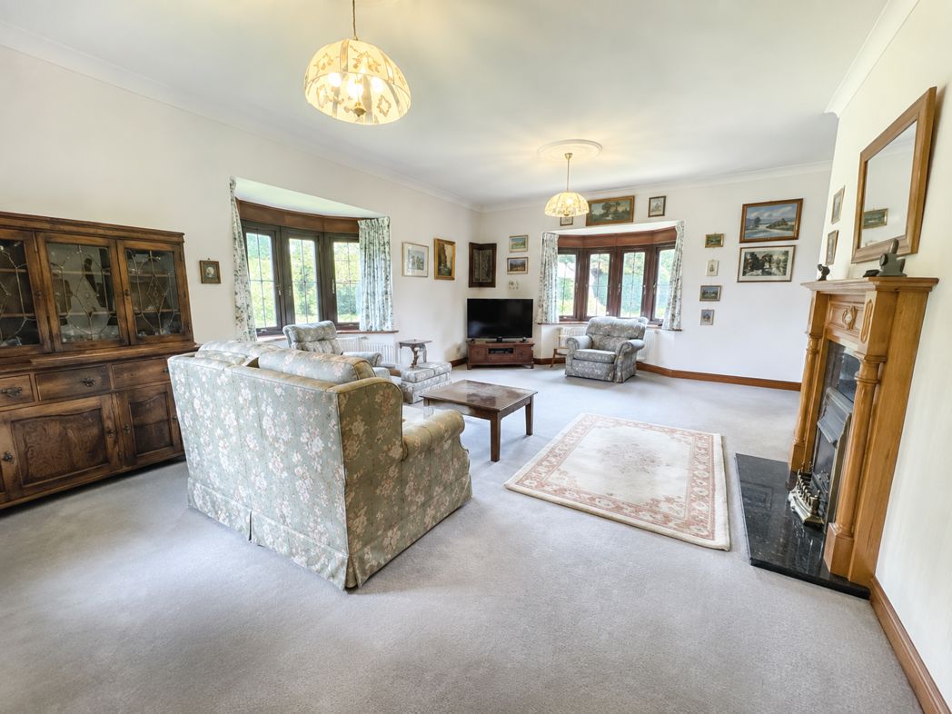 Property image 8 of 29
