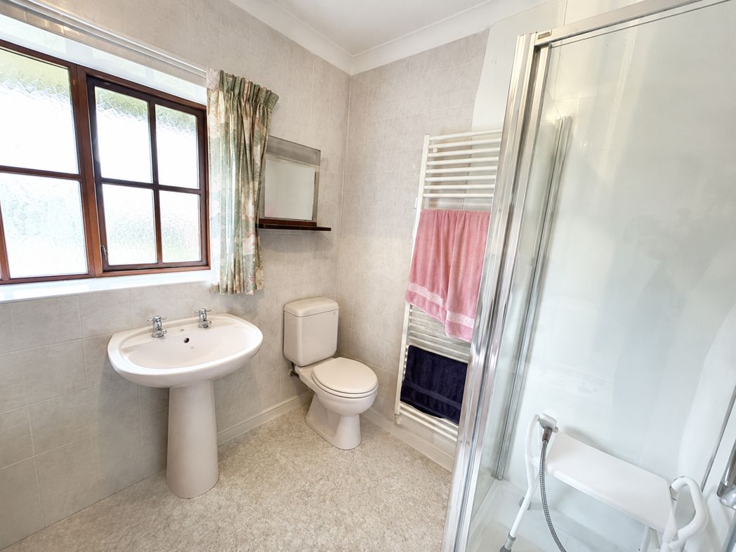 Property image 12 of 29