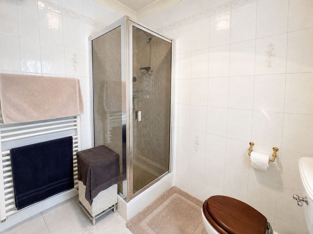 Property image 17 of 29