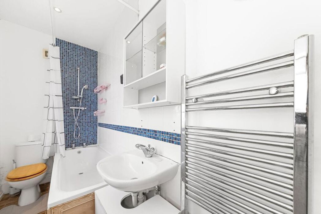 Property image 7 of 13