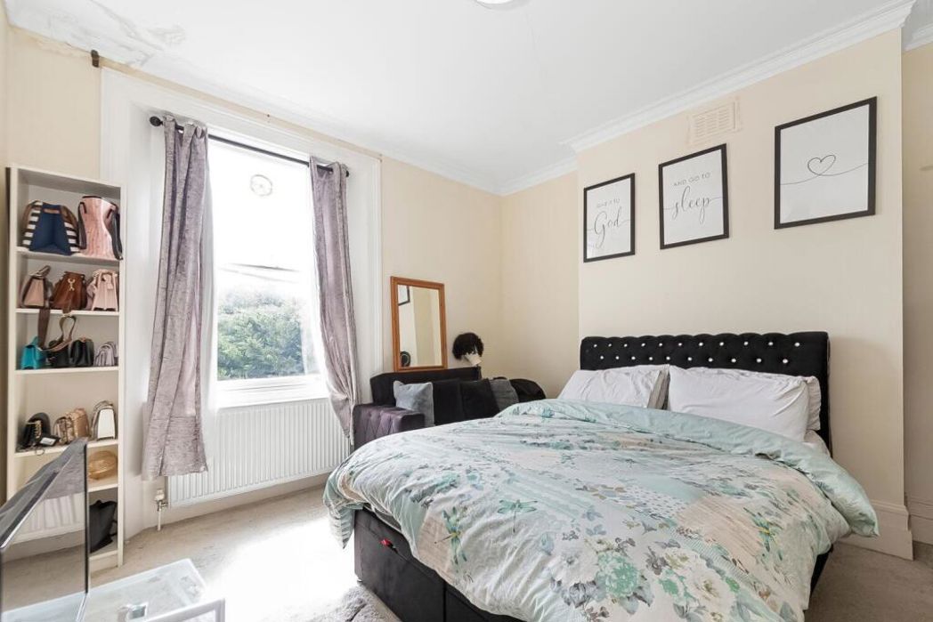 Property image 11 of 13