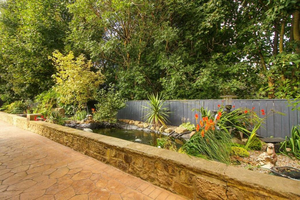 Property image 29 of 37