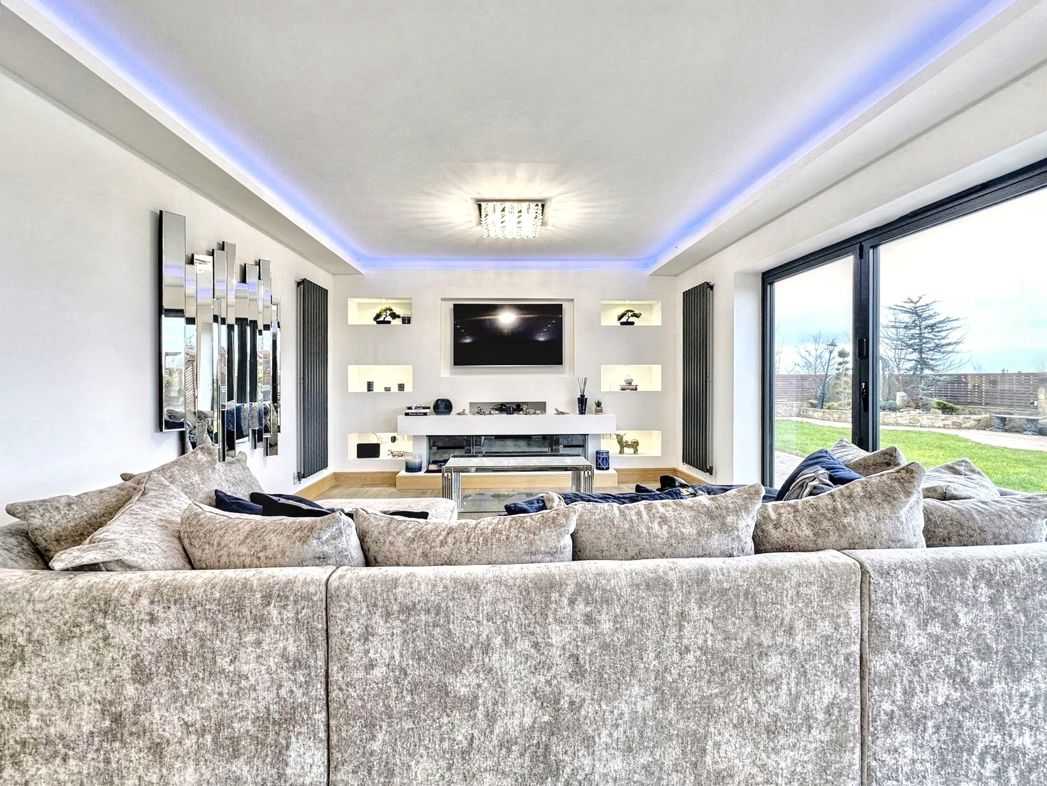 Property image 7 of 37