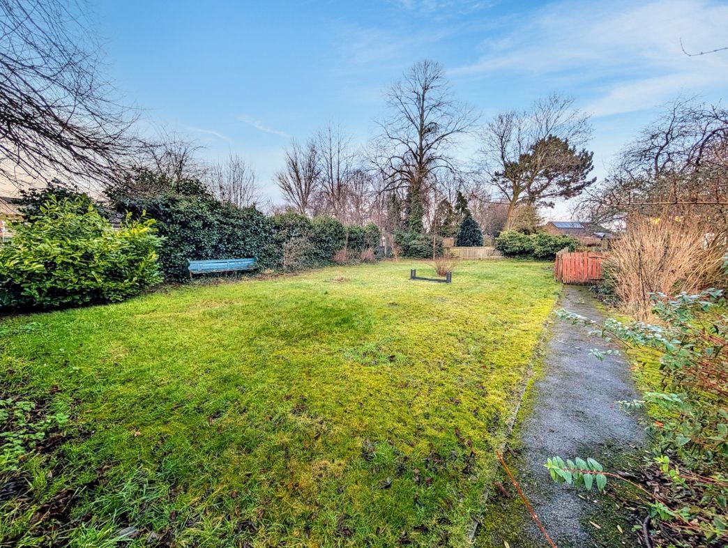 Property image 4 of 11