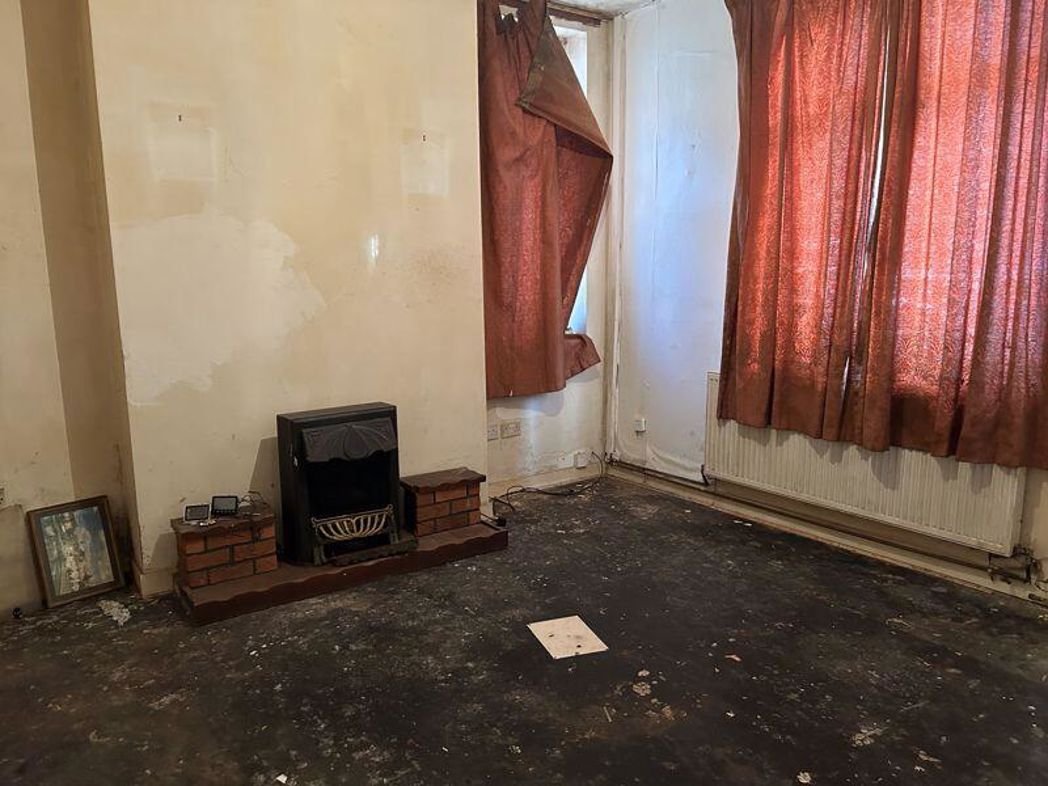 Property image 2 of 11