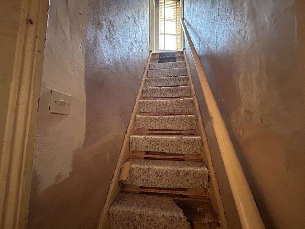 Property image 4 of 11